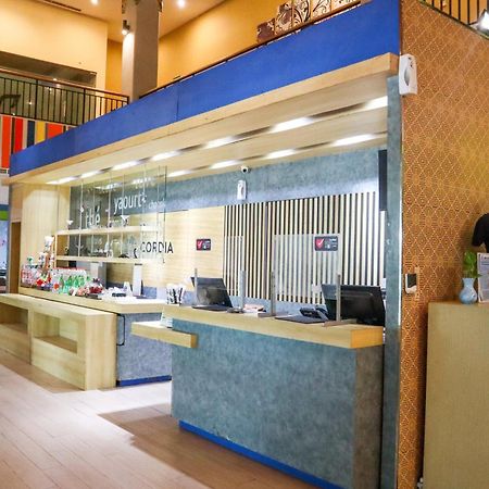Cordia Hotel Surabaya Airport - Hotel Dalam Bandara - Formerly Ibis Budget Surabaya Airport Sidoarjo Exterior foto