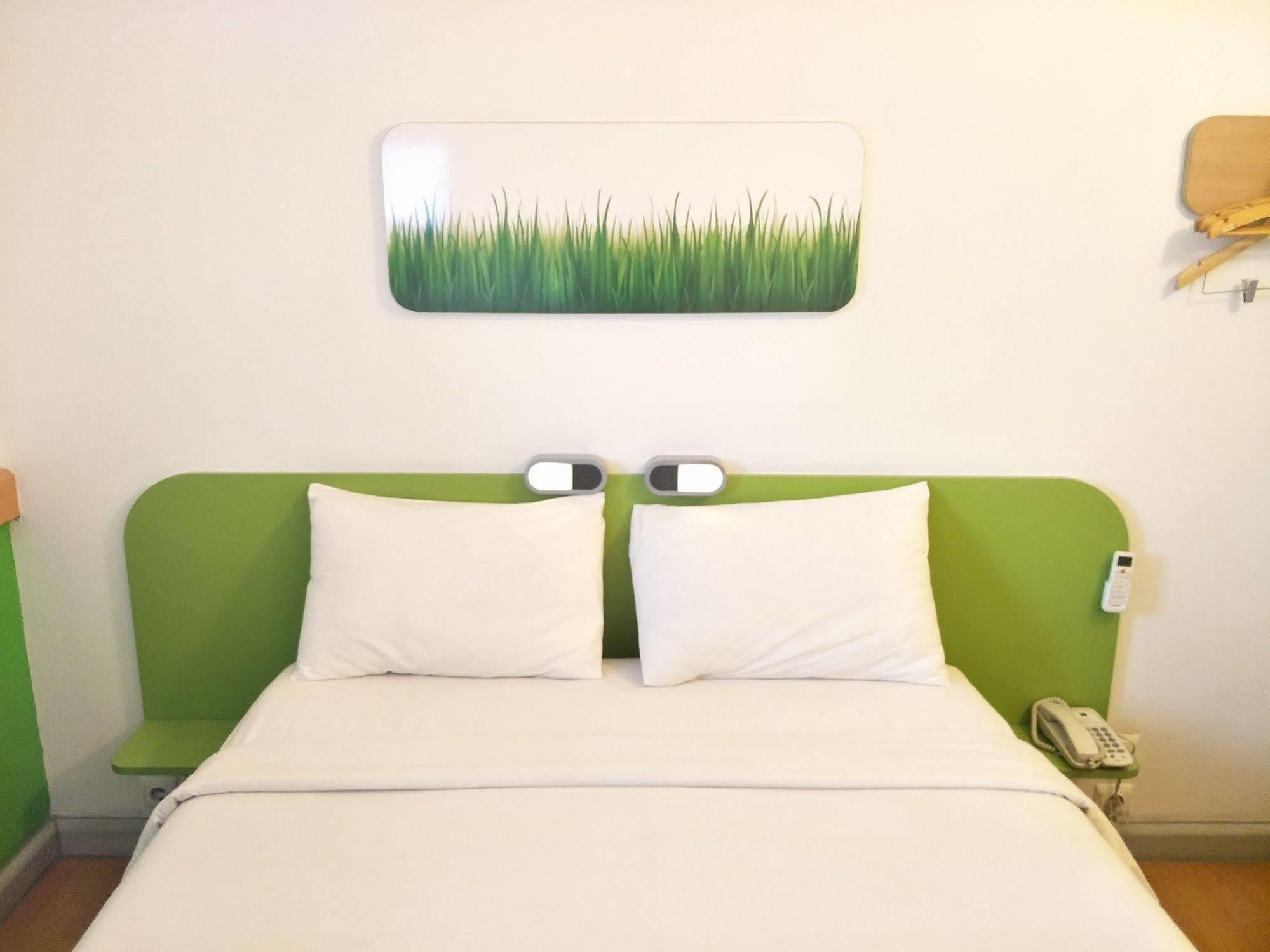 Cordia Hotel Surabaya Airport - Hotel Dalam Bandara - Formerly Ibis Budget Surabaya Airport Sidoarjo Exterior foto