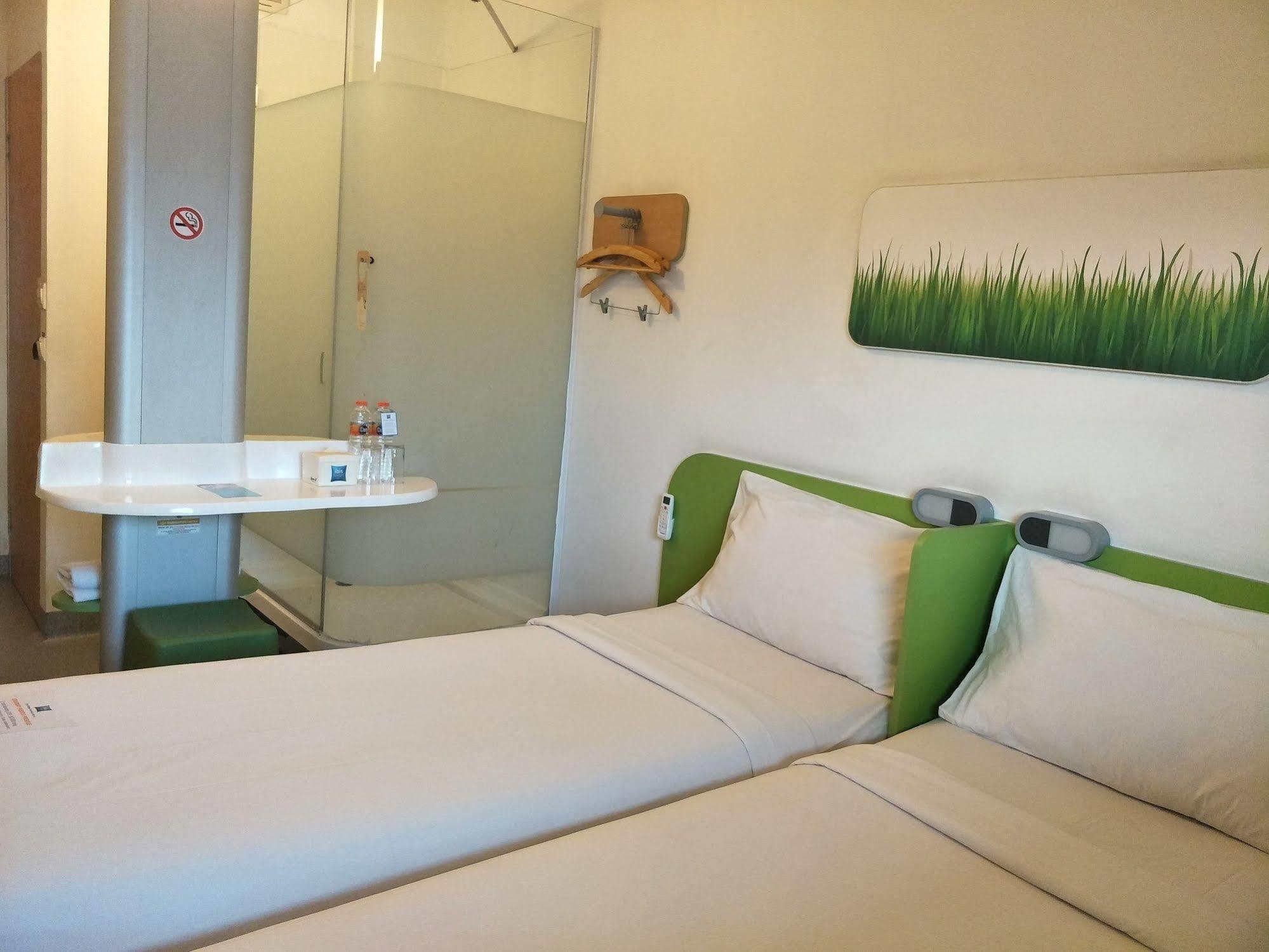 Cordia Hotel Surabaya Airport - Hotel Dalam Bandara - Formerly Ibis Budget Surabaya Airport Sidoarjo Exterior foto