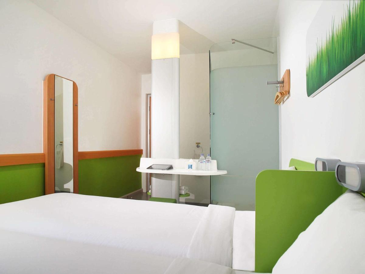 Cordia Hotel Surabaya Airport - Hotel Dalam Bandara - Formerly Ibis Budget Surabaya Airport Sidoarjo Exterior foto